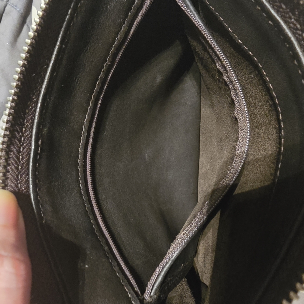 Coach Vintage Chelsea Leather Slim Crossbody #9457 - Picture 12 of 16